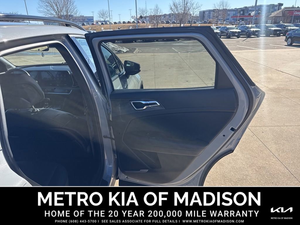 Used 2023 Kia Sportage X-Line image 32