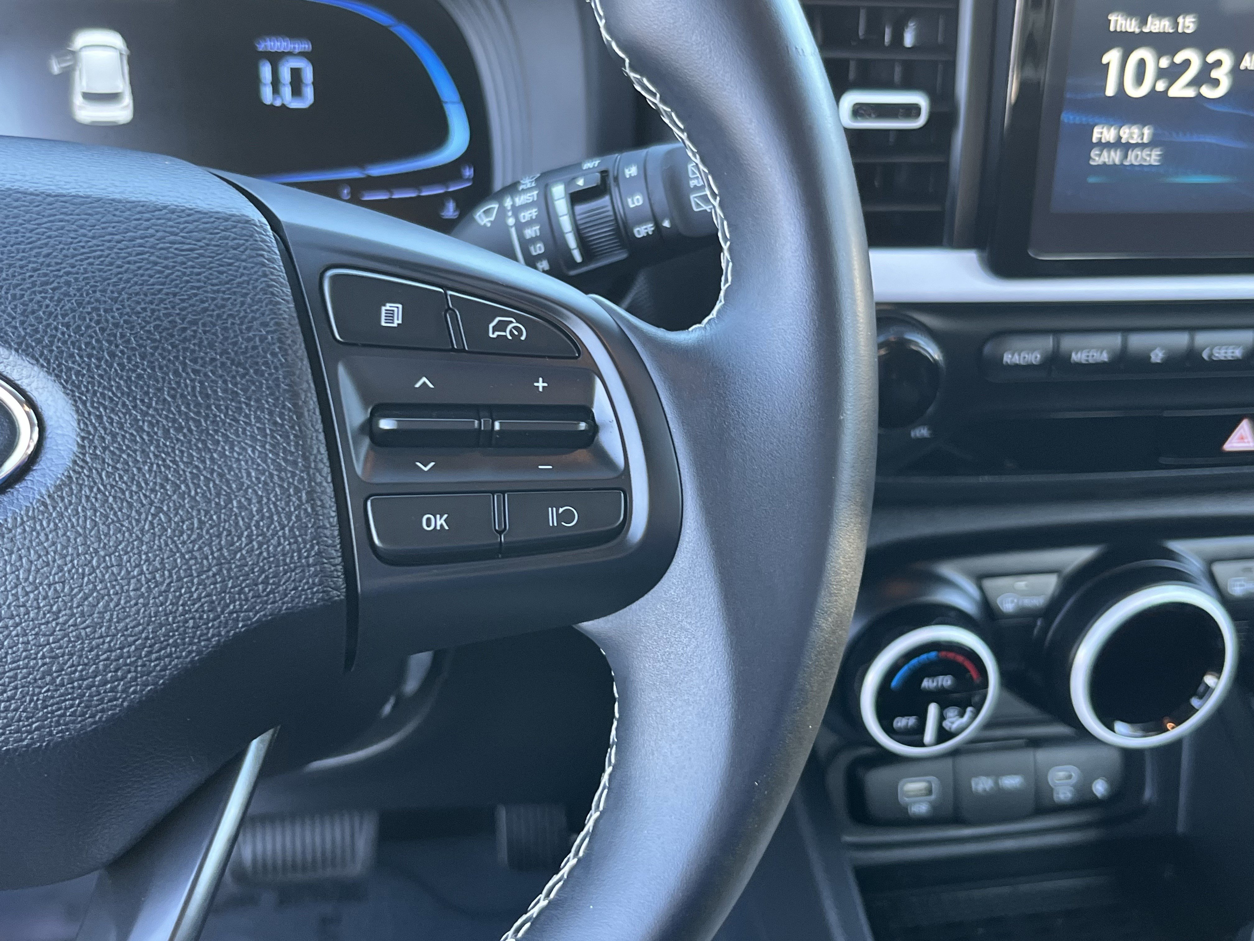 Certified 2023 Hyundai Venue Limited image 22