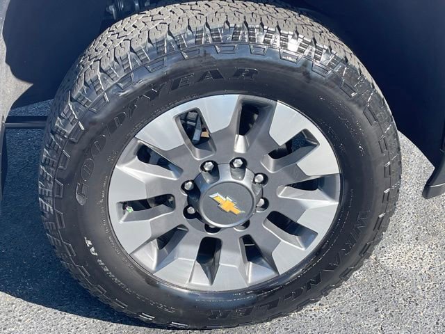 Used 2024 Chevrolet Silverado 2500 Custom w/ Custom Value Package image 26