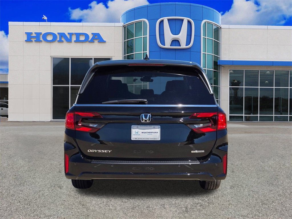 New 2026 Honda Odyssey Touring image 4
