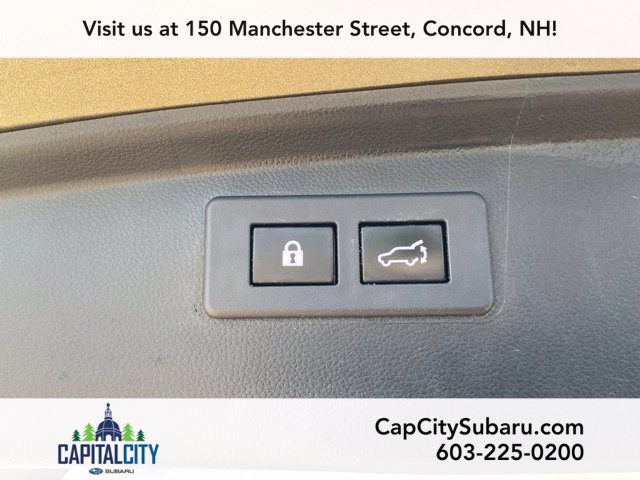 Used 2020 Subaru Outback Touring AWD/4WD image 11