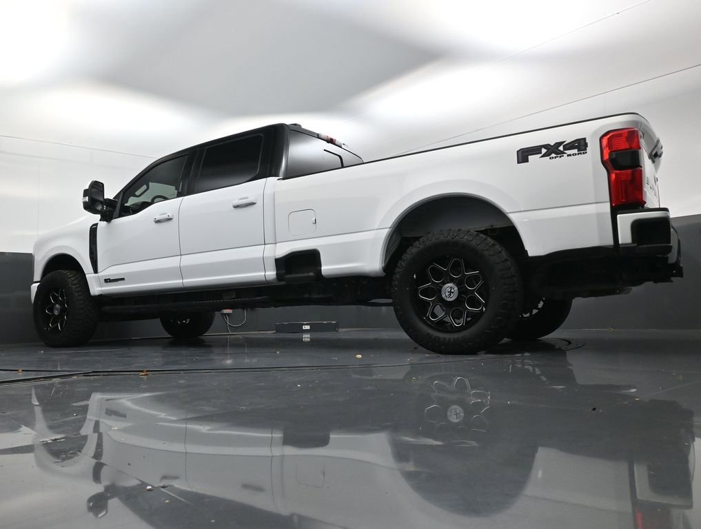 Used 2023 Ford F250 Lariat w/ Sport Appearance Package image 17