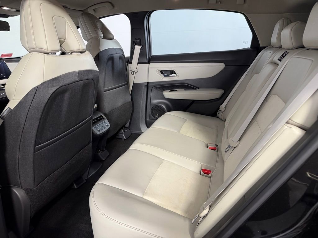 Used 2023 Nissan Ariya AWD image 26