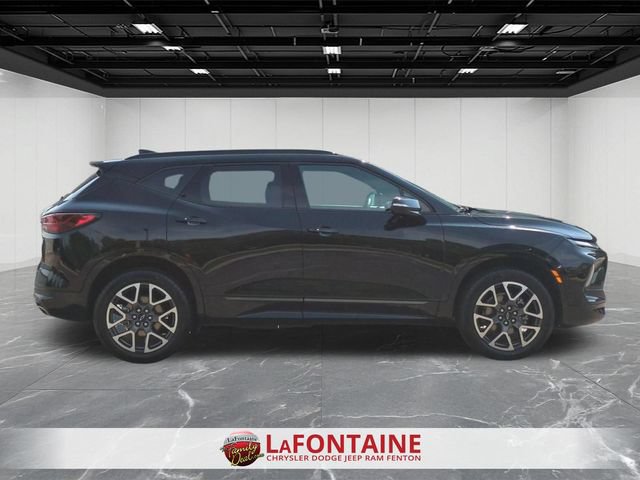 Used 2025 Chevrolet Blazer RS FWD image 6