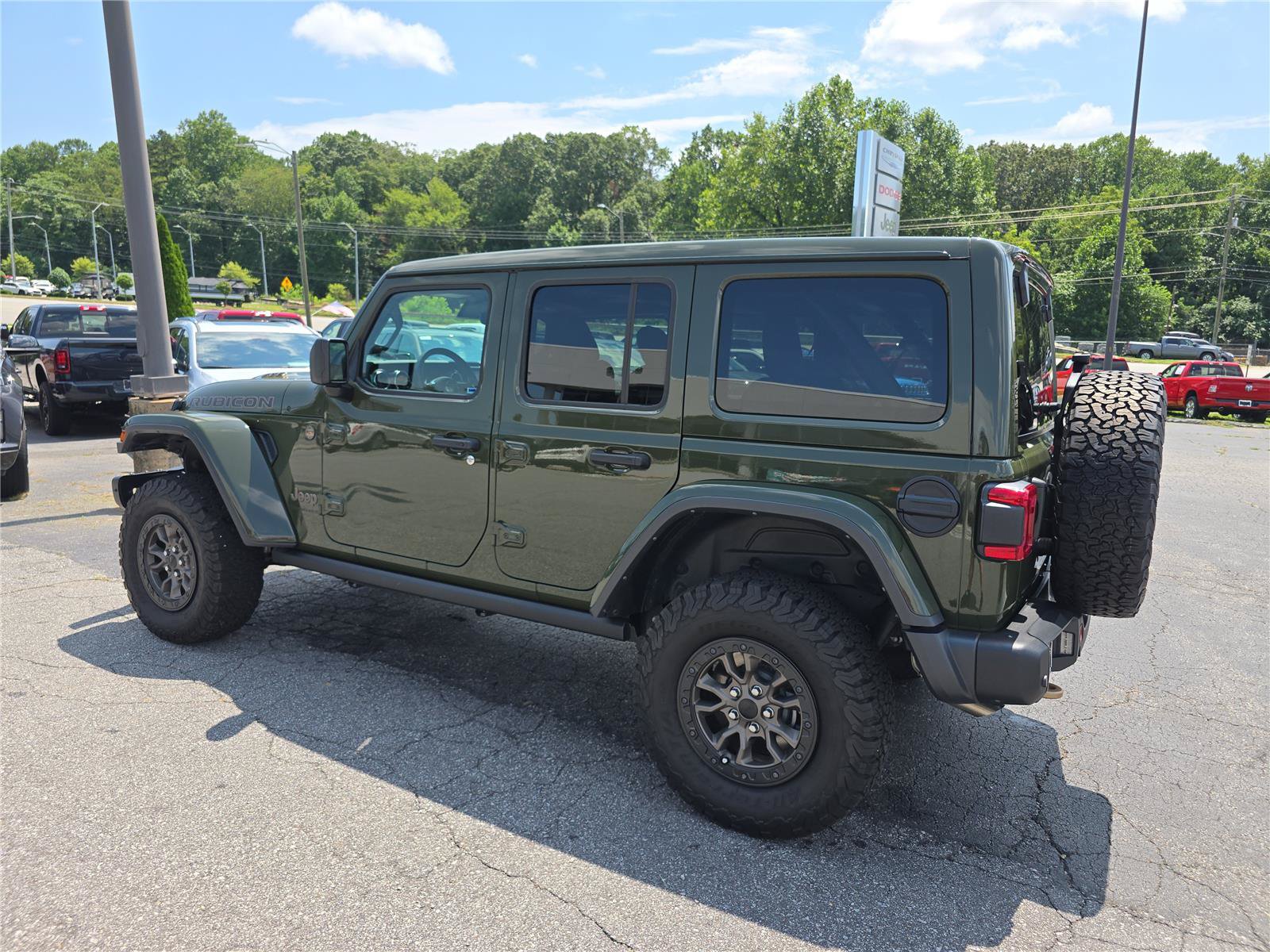 Used 2023 Jeep Wrangler Unlimited Rubicon 392 AWD/4WD image 5