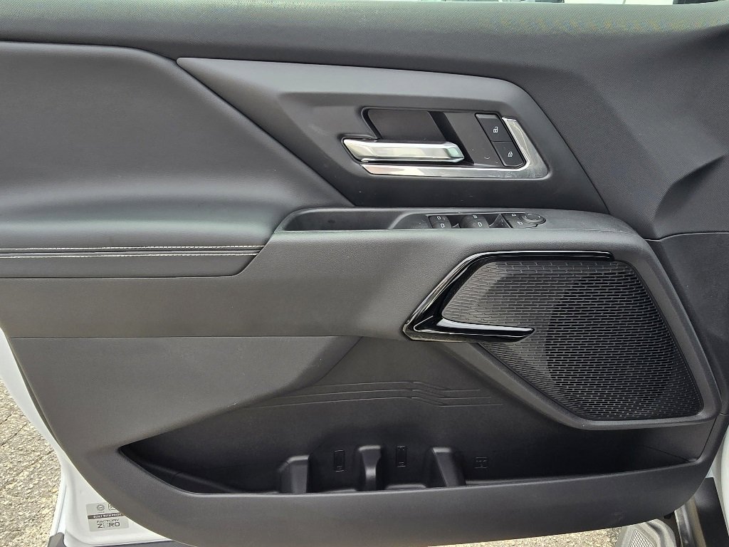 New 2026 Chevrolet Silverado EV LT image 9