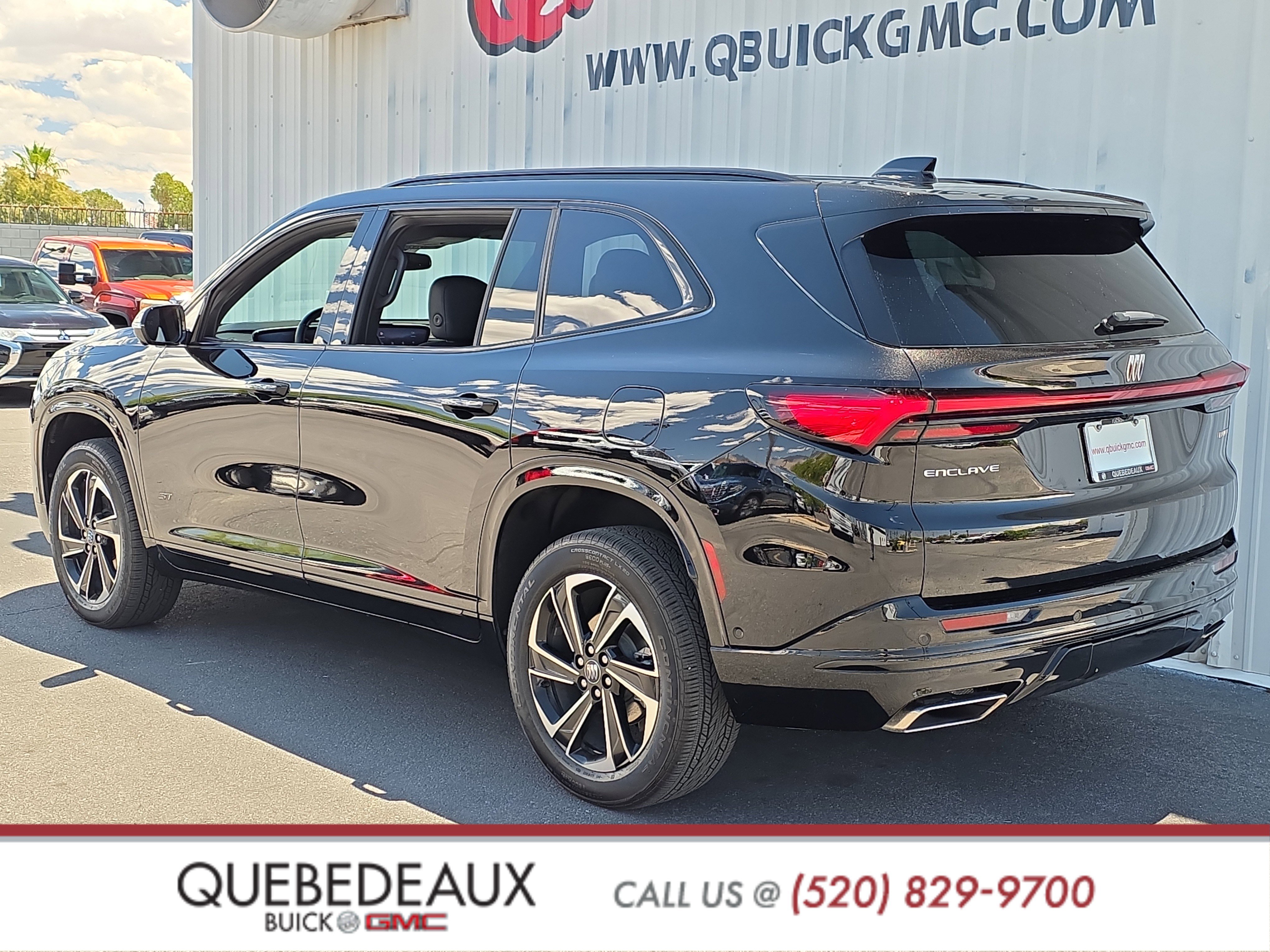 Used 2025 Buick Enclave Sport Touring w/ Super Cruise Package FWD image 6
