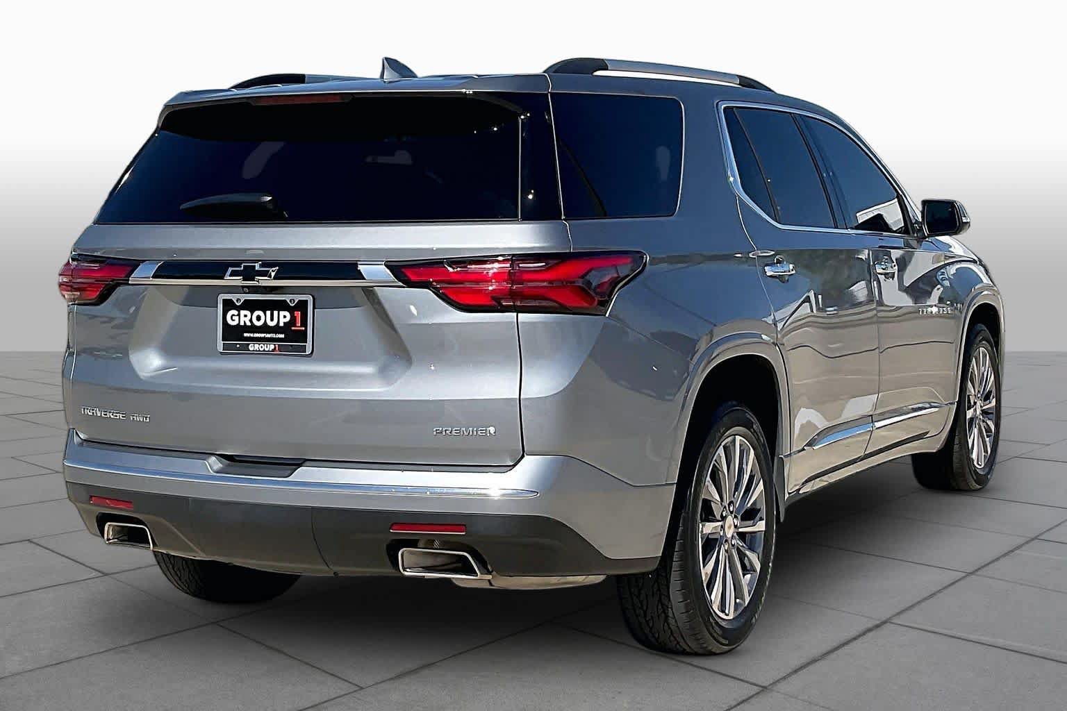 Used 2023 Chevrolet Traverse Premier AWD/4WD image 13