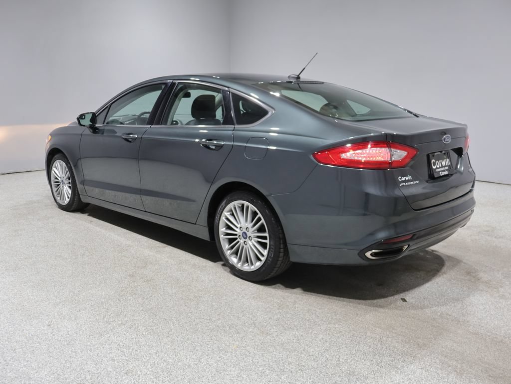 Used 2016 Ford Fusion SE w/ Equipment Group 202A FWD image 5
