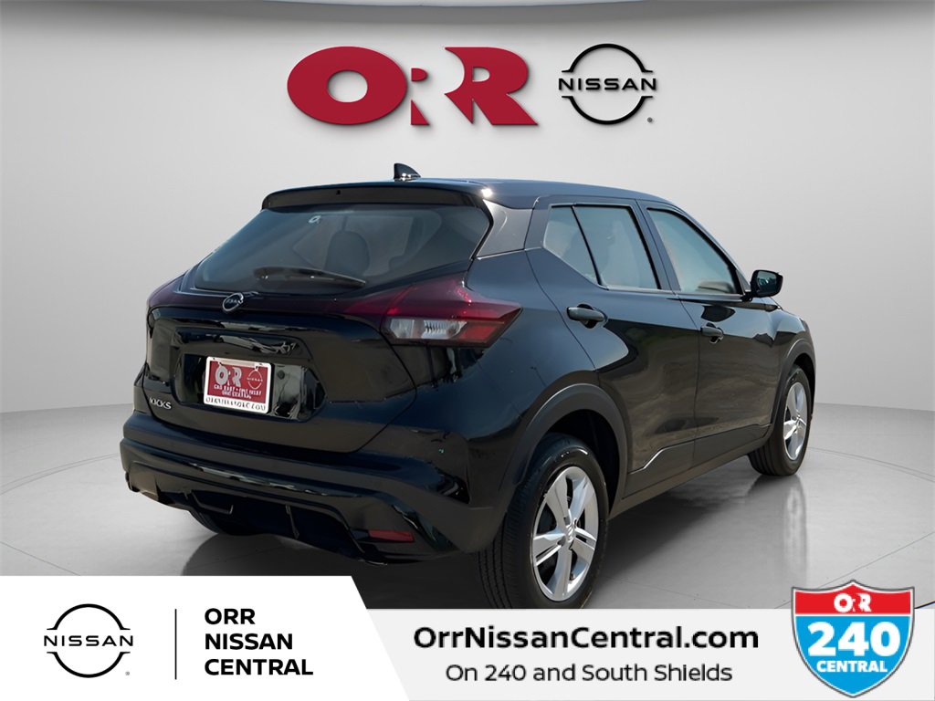 New 2025 Nissan Kicks Play S w/ Interior Electronics Package image 5