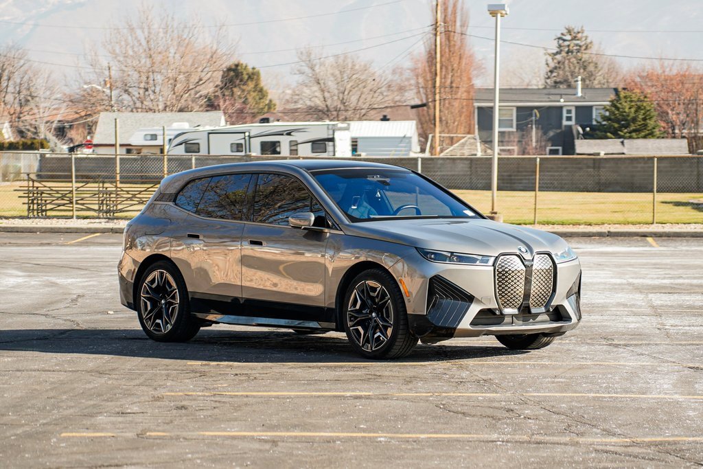 Used 2023 BMW iX M60 w/ Executive Package image 3