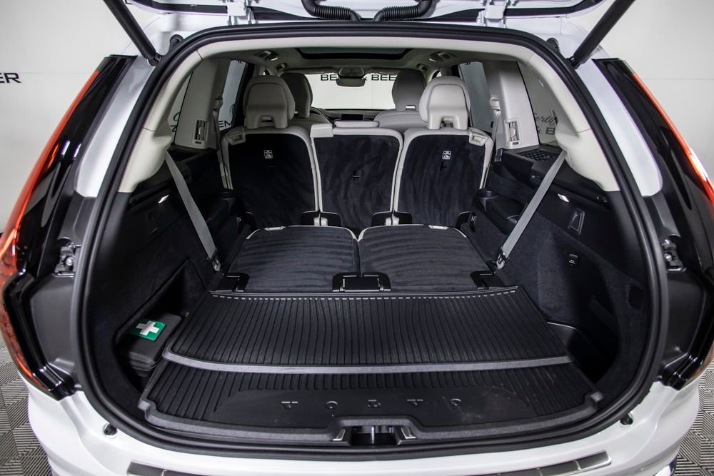 Used 2026 Volvo XC90 T8 Ultra w/ Protection Package Premier AWD/4WD image 7