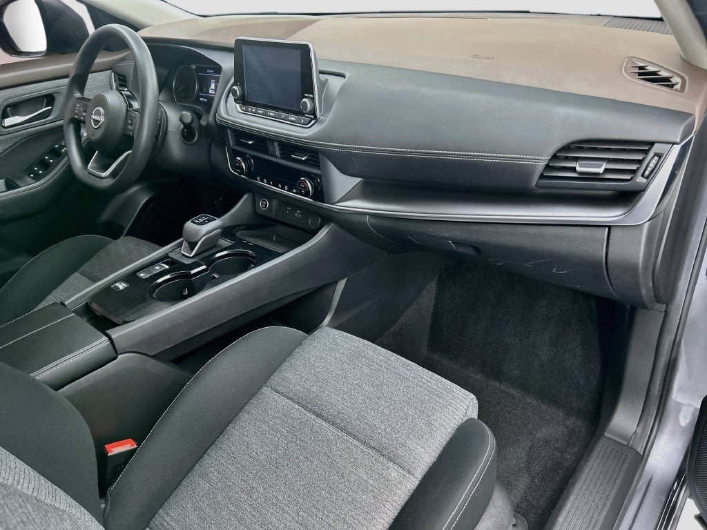 Used 2023 Nissan Rogue SV FWD image 15