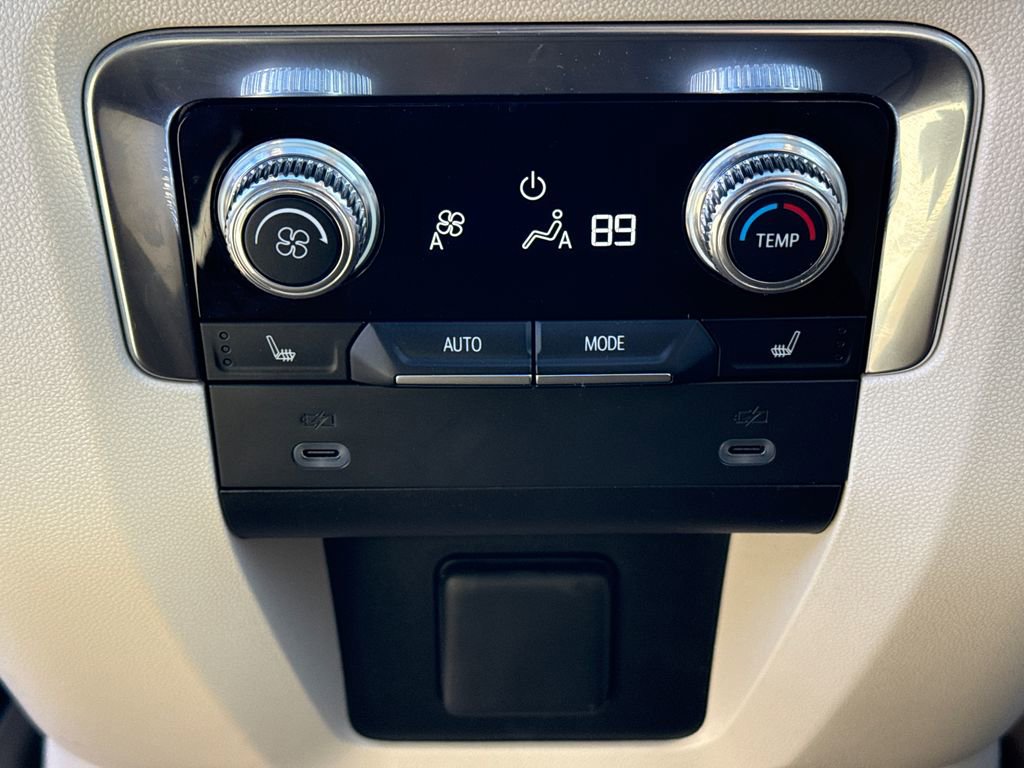 Used 2022 GMC Yukon Denali w/ Max Trailering Package image 31