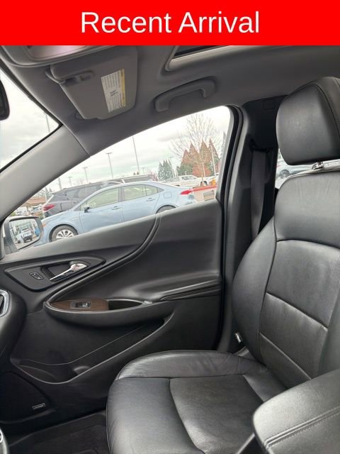 Used 2016 Chevrolet Malibu Premier w/ Driver Confidence Package image 7