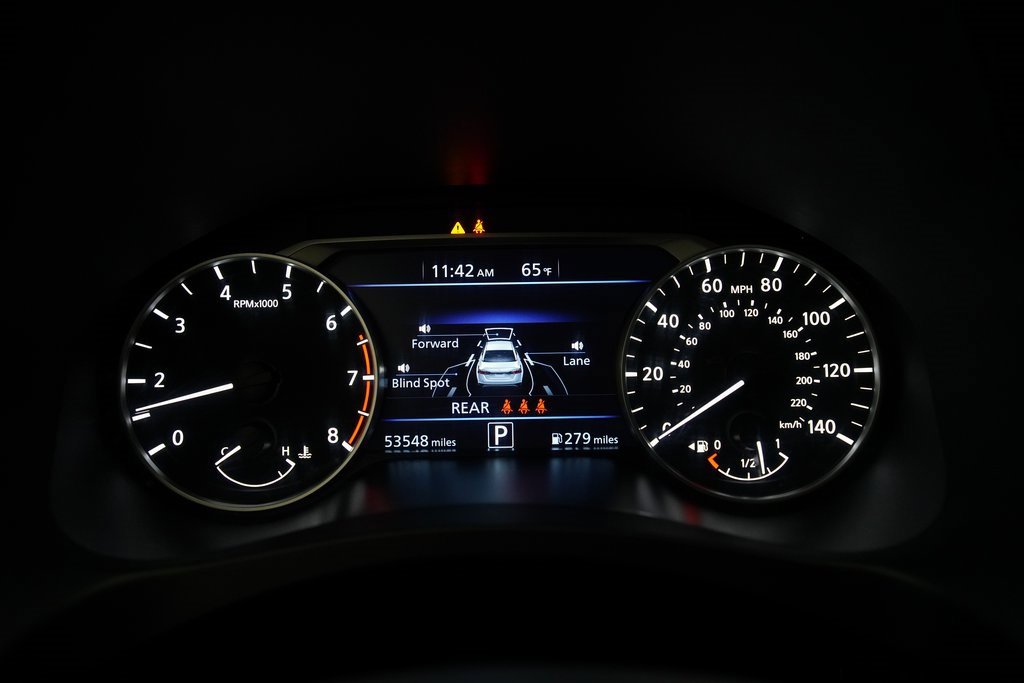 Used 2024 Nissan Altima 2.5 SV image 2