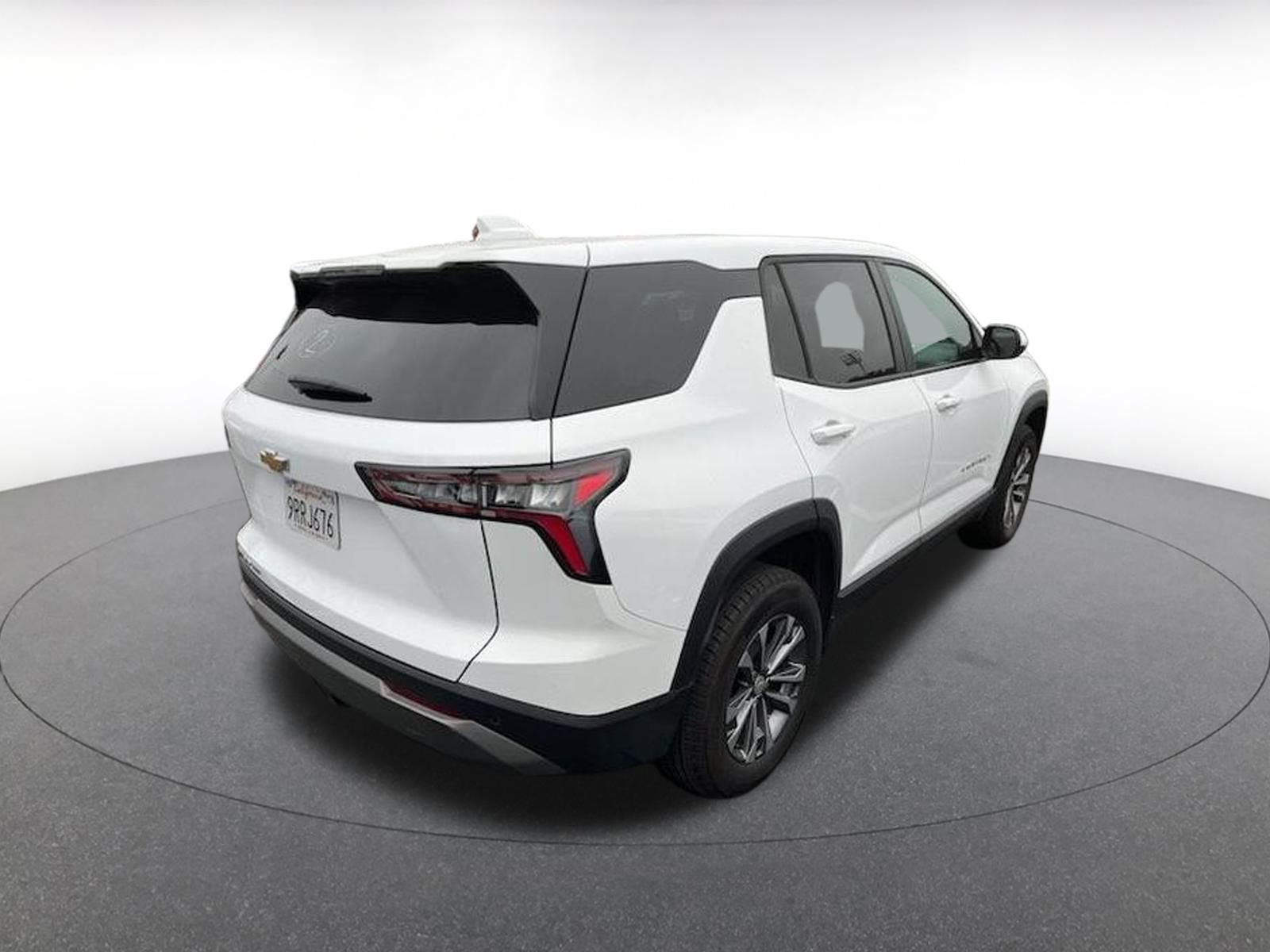 Used 2025 Chevrolet Equinox LT image 4