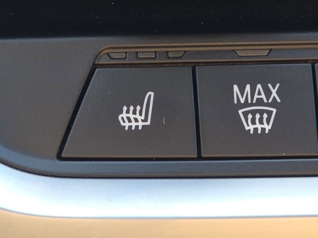 Used 2022 BMW 330i xDrive Sedan image 7