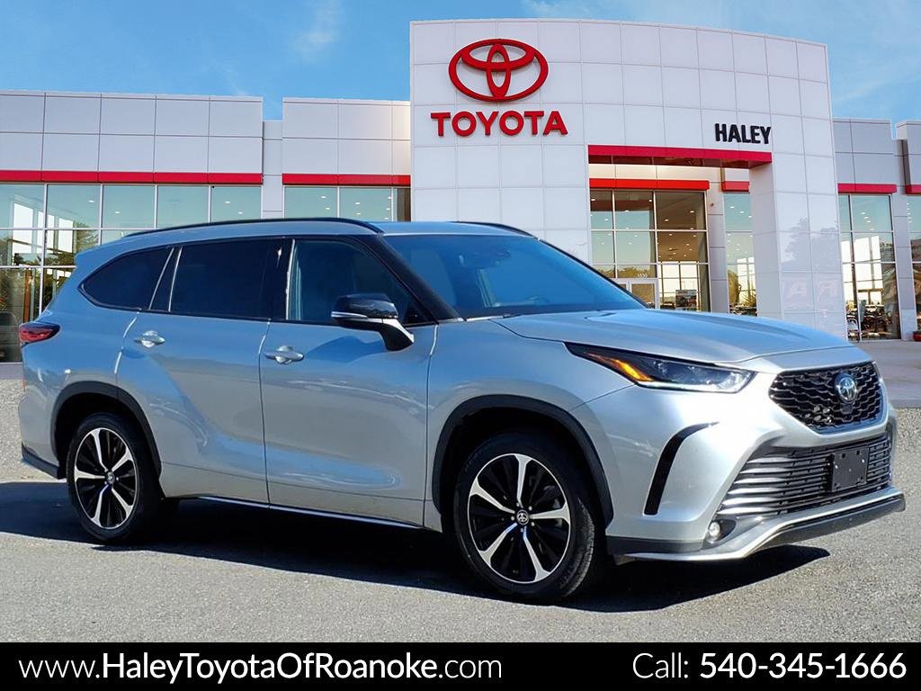 Certified 2022 Toyota Highlander XSE
