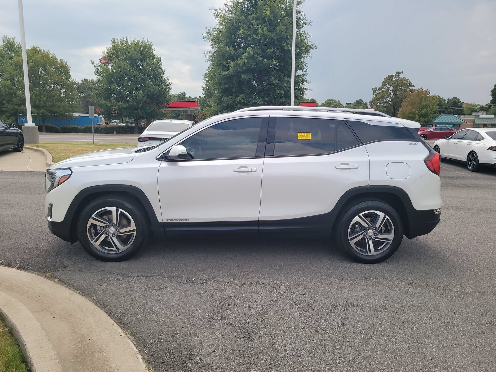 Used 2021 GMC Terrain SLT FWD image 6