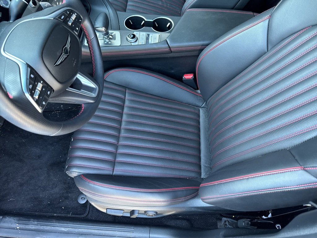 Used 2025 Genesis G70 2.5T w/ Sport Prestige Package image 12