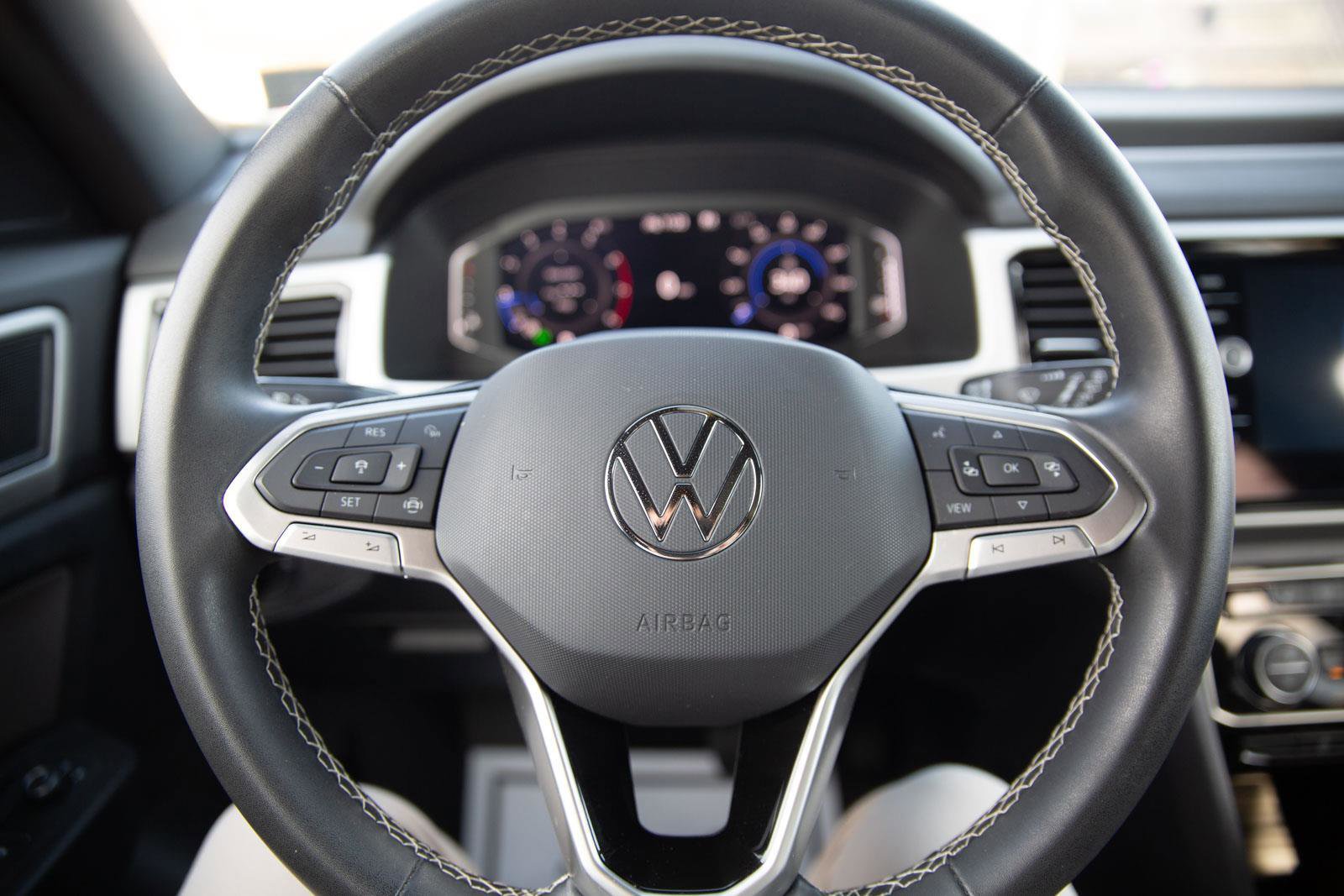 Used 2022 Volkswagen Atlas Cross Sport SE image 11