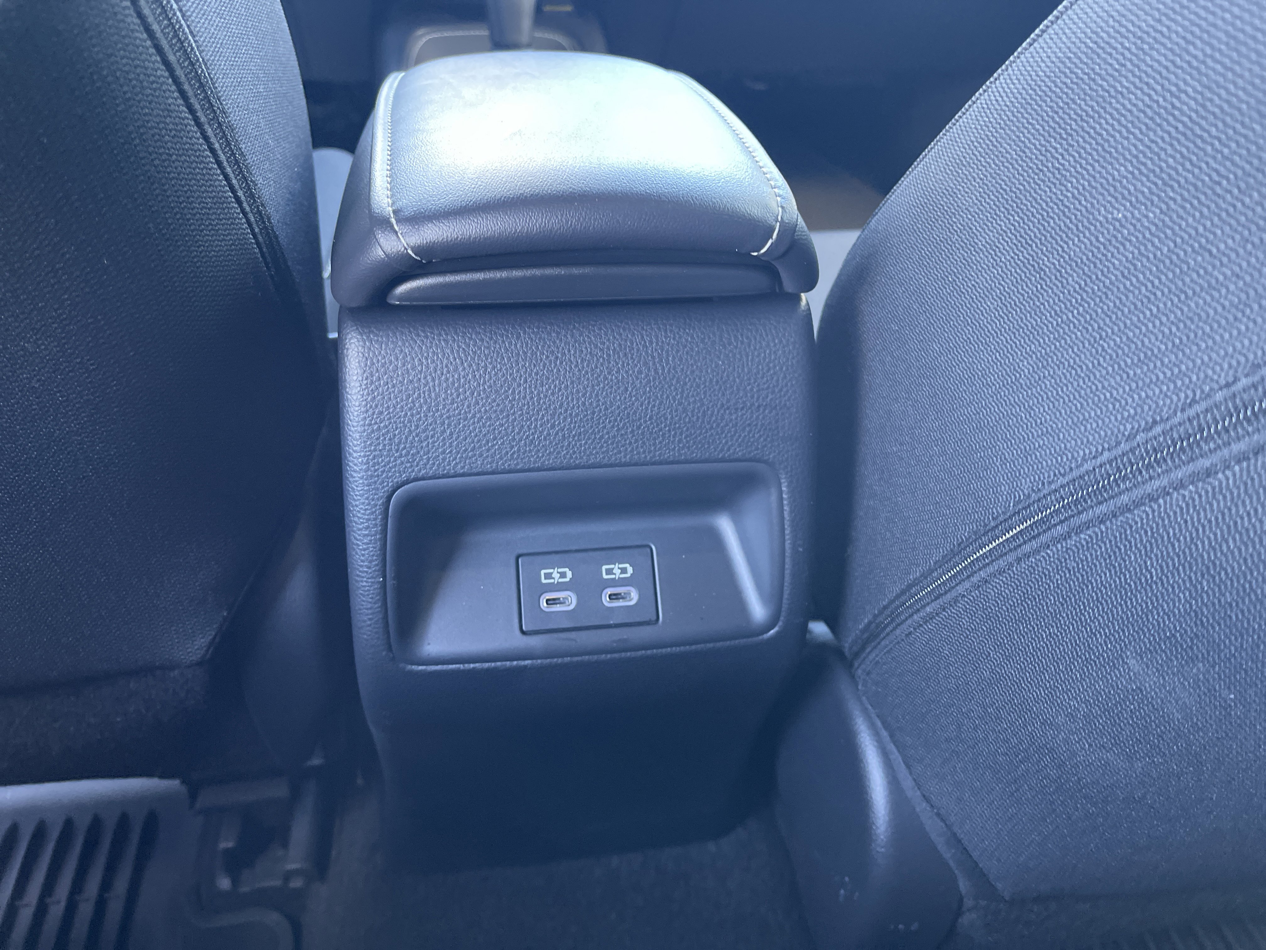 Used 2026 Toyota Corolla SE image 37