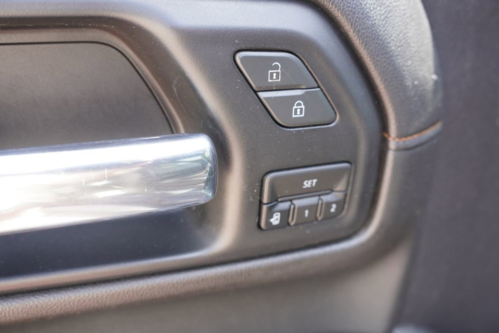 Used 2020 GMC Sierra 1500 AT4 w/ AT4 Premium Package AWD/4WD image 25