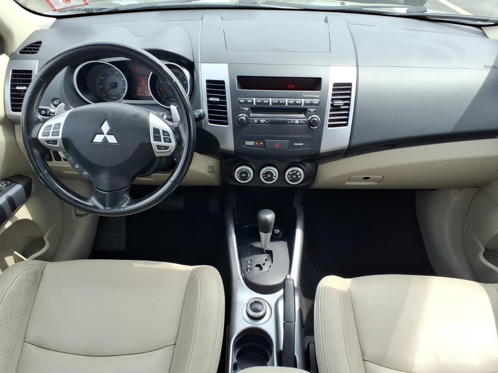 Used 2008 Mitsubishi Outlander XLS AWD/4WD image 13