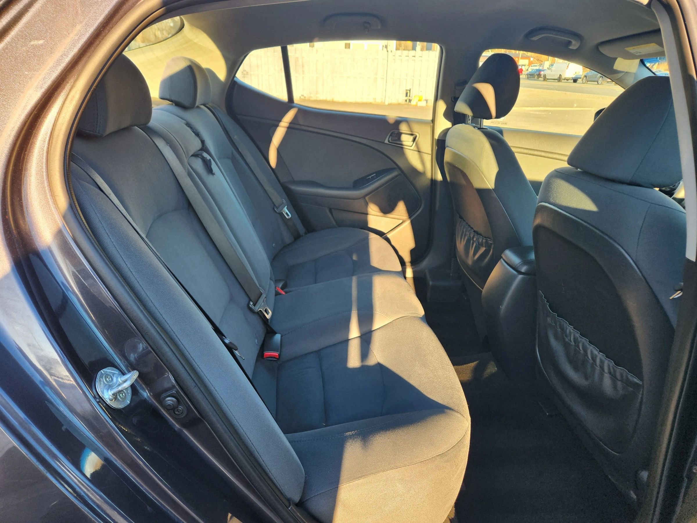 Used 2015 Kia Optima LX image 19