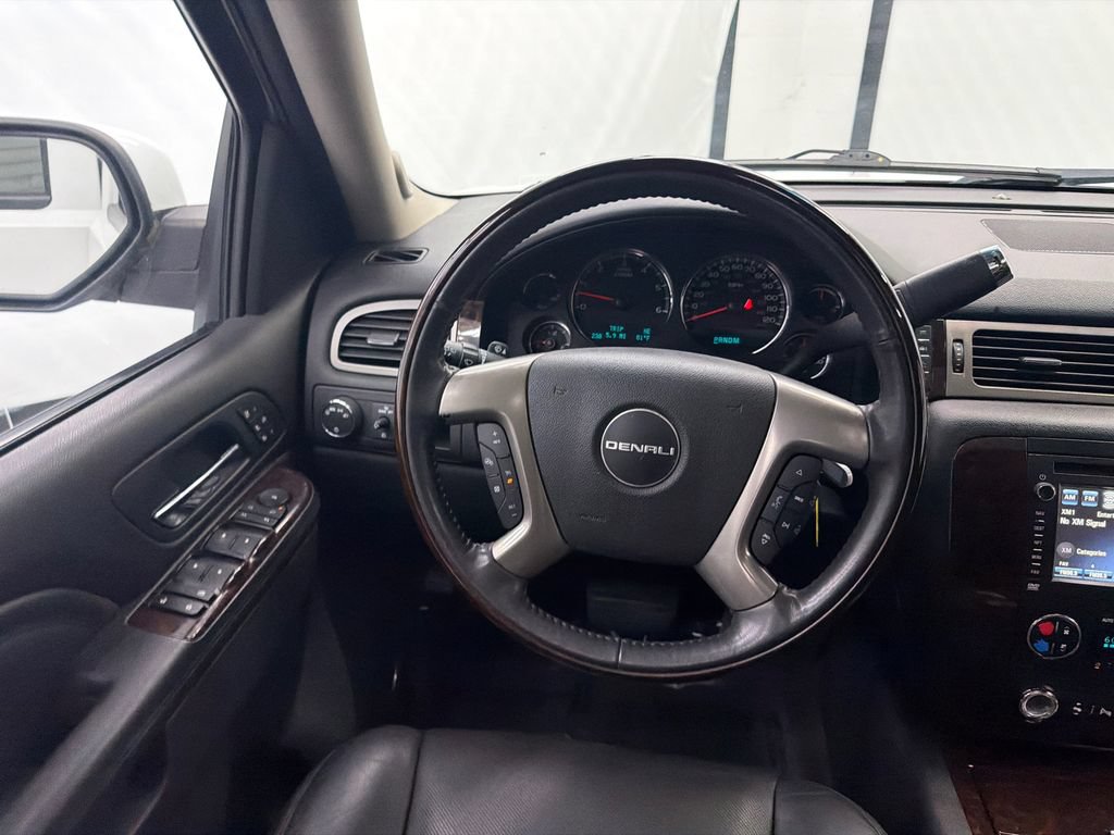 Used 2012 GMC Yukon XL Denali AWD/4WD image 23