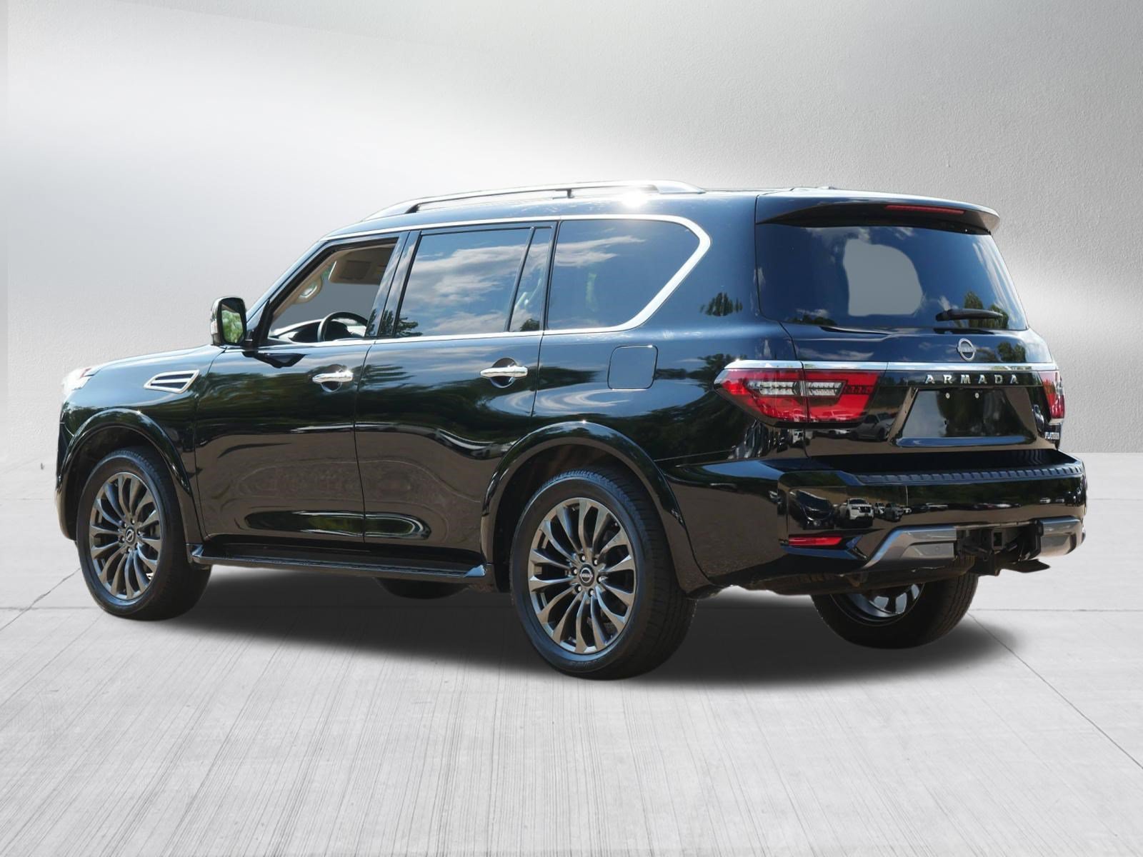 Certified 2024 Nissan Armada Platinum AWD/4WD image 5