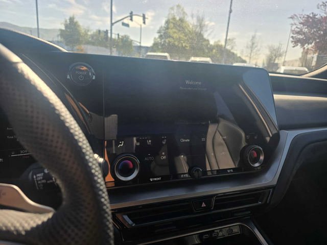 Certified 2025 Lexus TX 500h AWD w/ Technology Package image 29