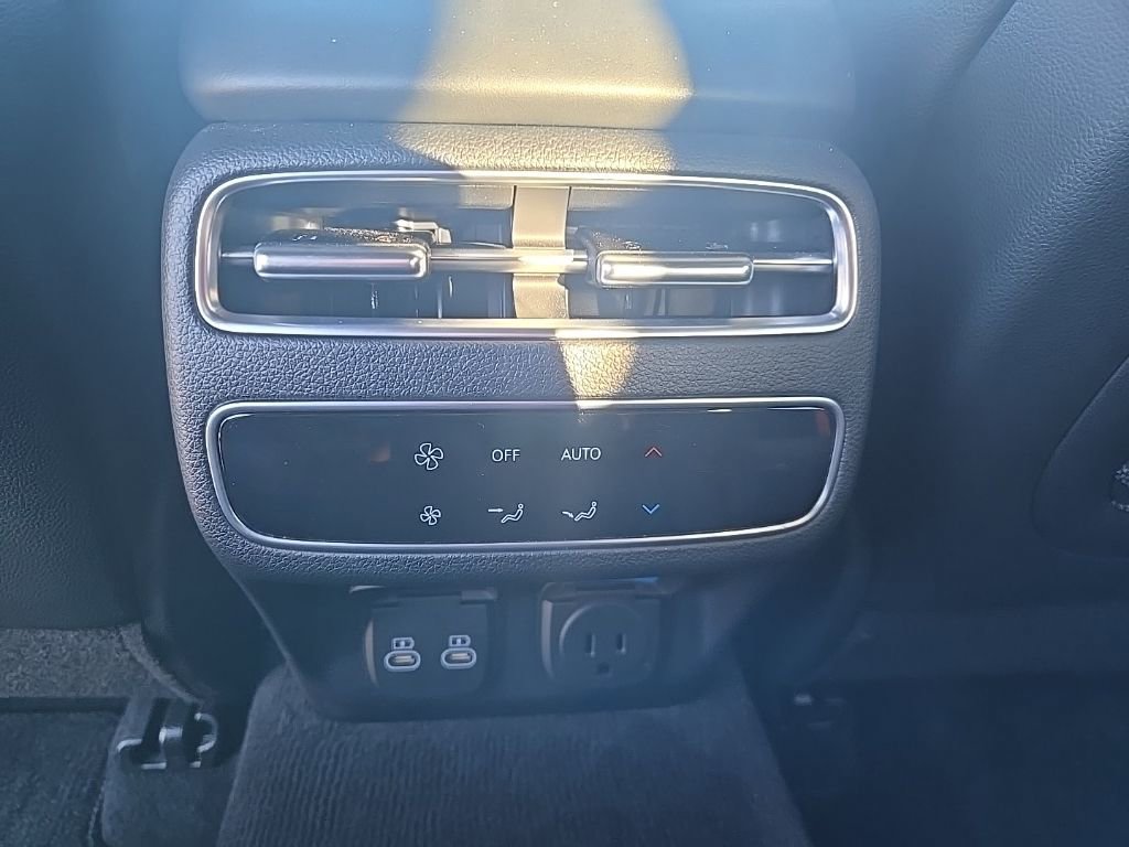 Used 2026 Genesis GV70 2.5T Sport Prestige image 12