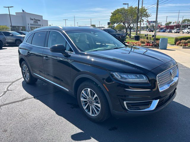 Used 2019 Lincoln Nautilus Select FWD image 4