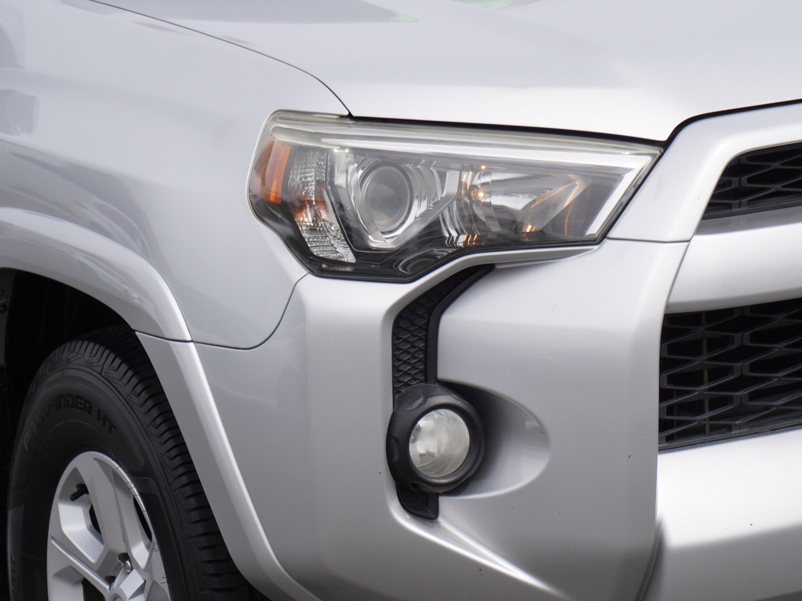 Used 2014 Toyota 4Runner SR5 Premium image 3