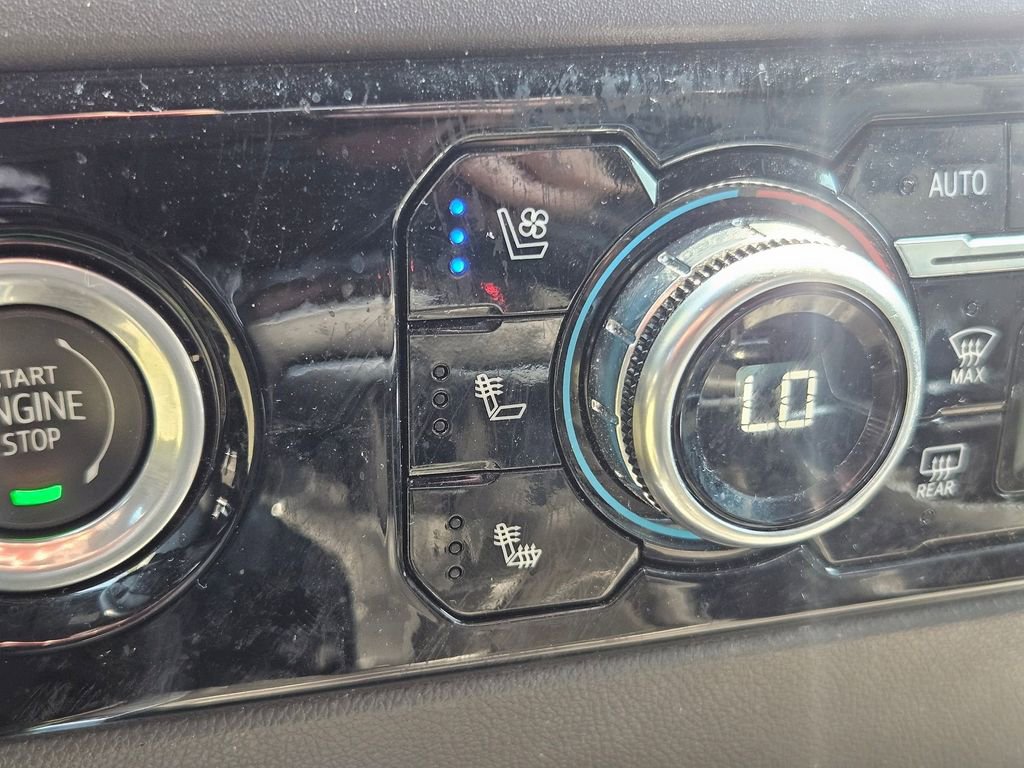 Used 2023 GMC Sierra 1500 SLT w/ SLT Premium Package image 30