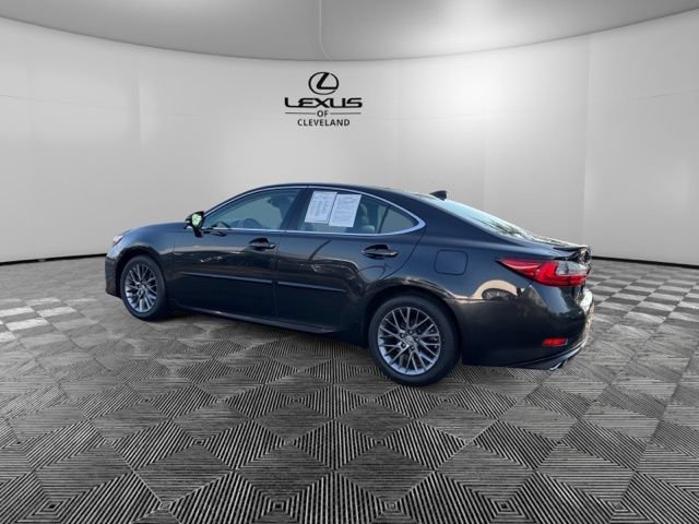 Used 2018 Lexus ES 350 w/ Navigation System Package FWD image 5