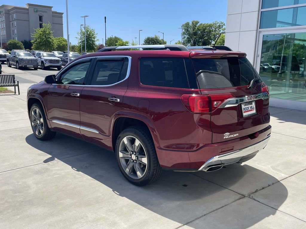 Used 2017 GMC Acadia Denali w/ Technology Package FWD image 8