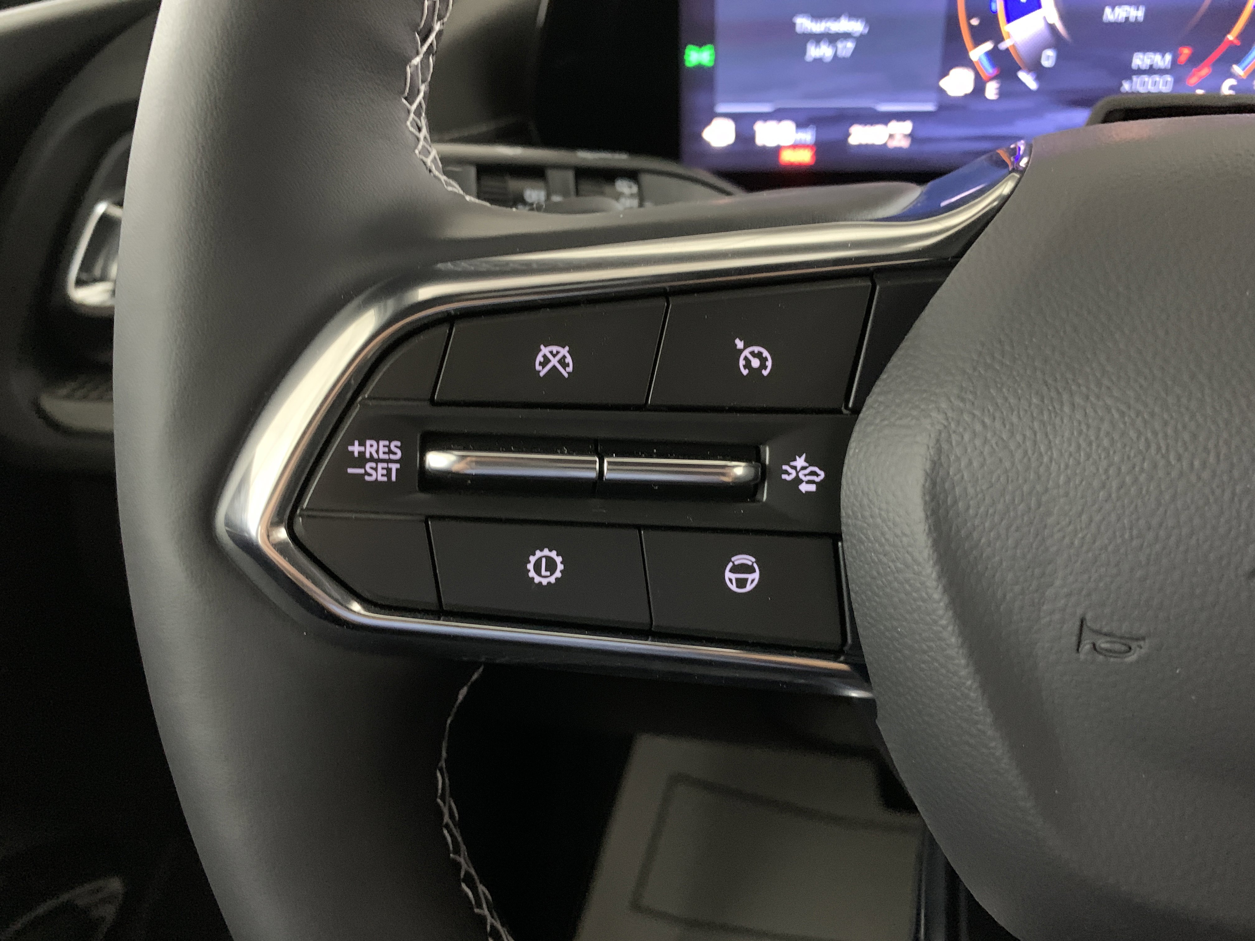 New 2025 Chevrolet Traverse LT w/ Enhanced Driving Package image 22