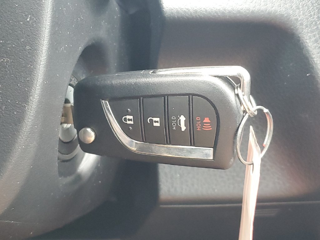 Certified 2021 Toyota Camry SE FWD image 22