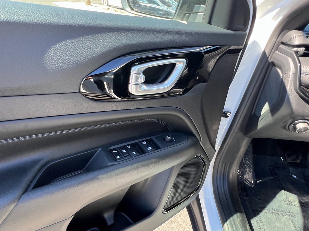 New 2026 Jeep Compass Latitude w/ Quick Order Package 29K image 17