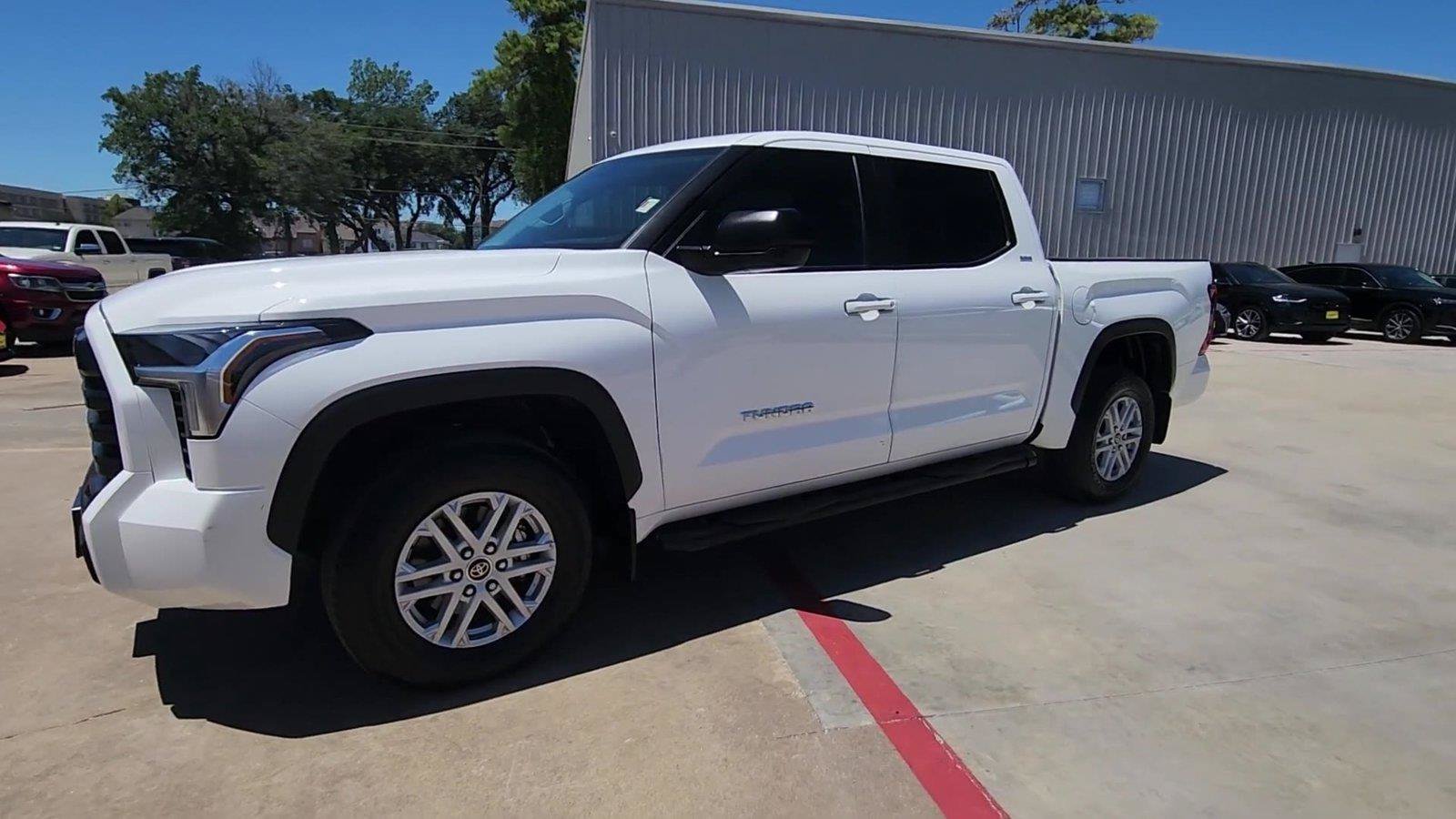 Used 2024 Toyota Tundra SR5 w/ SR5 Premium Package AWD/4WD image 4