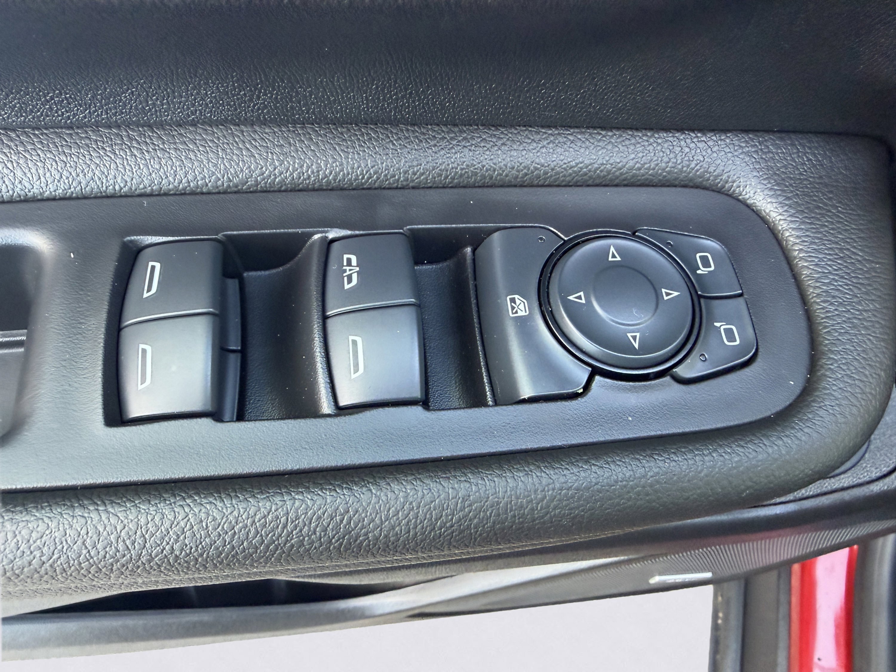 Used 2024 GMC Terrain SLT w/ Infotainment Package II AWD/4WD image 35