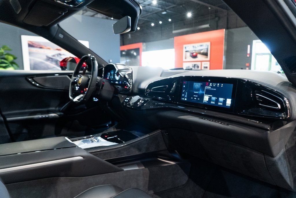 Certified 2023 Ferrari Purosangue AWD/4WD image 40