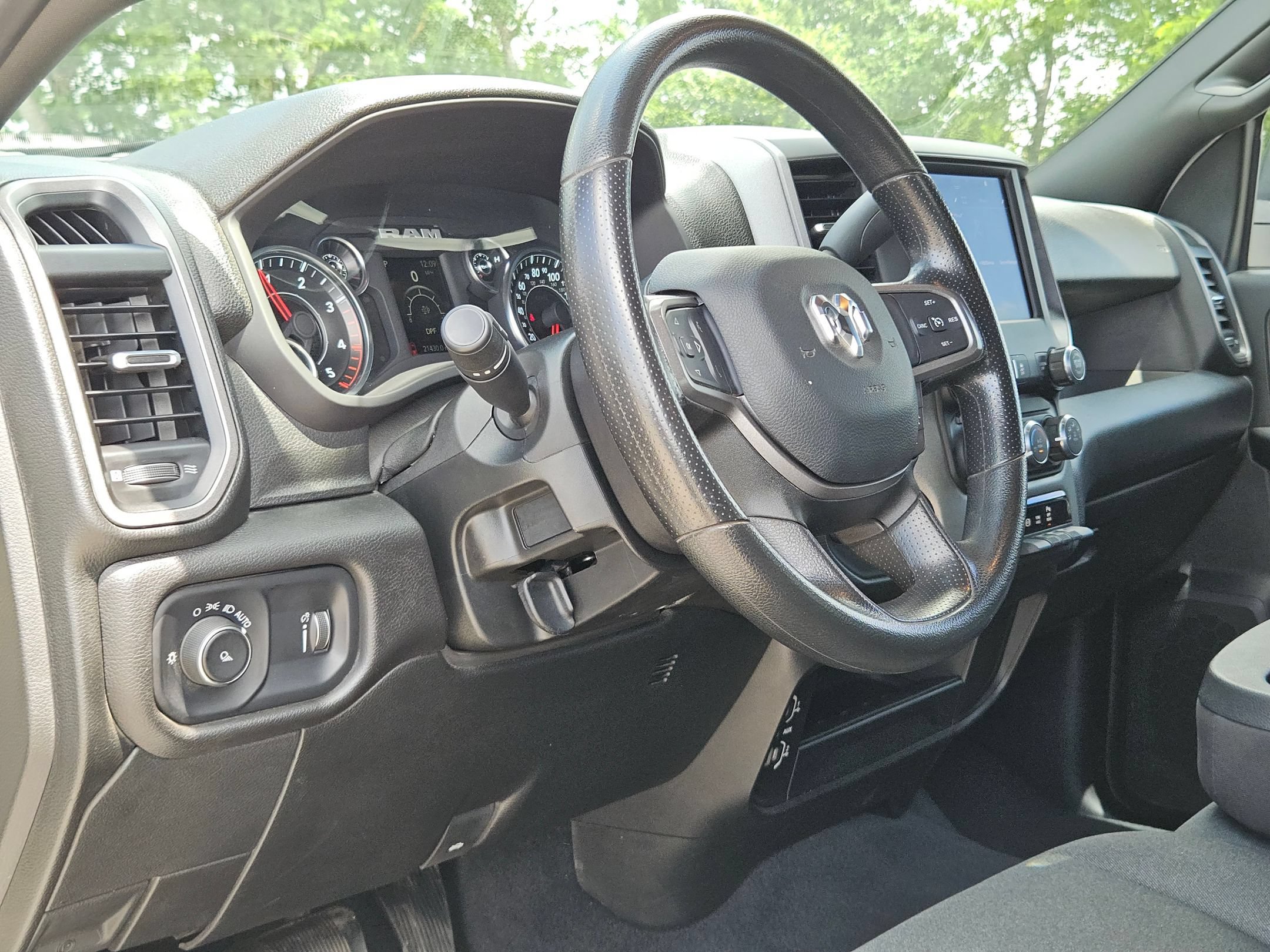 Used 2024 RAM 3500 Tradesman w/ Towing Technology Group AWD/4WD image 10