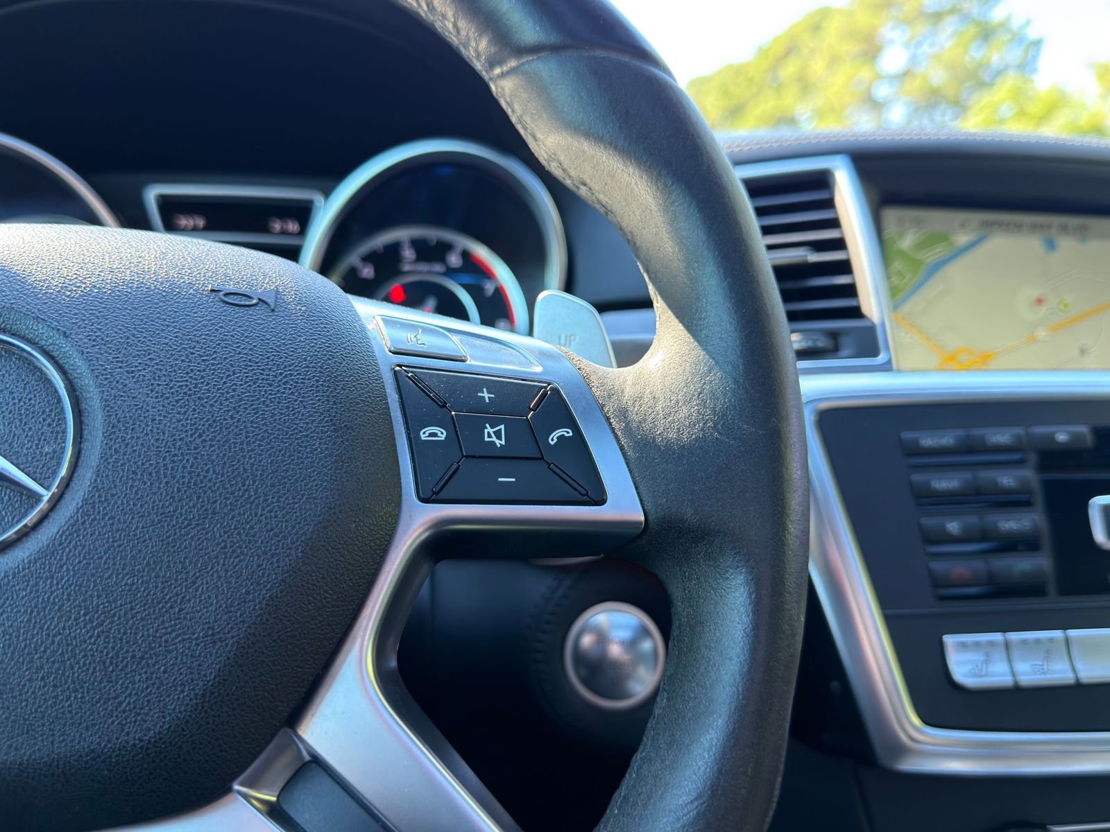 Used 2014 Mercedes-Benz GL 63 AMG 4MATIC image 25