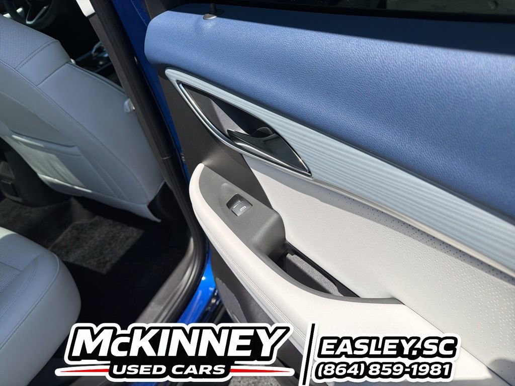 Used 2024 Buick Envision Avenir AWD/4WD image 19