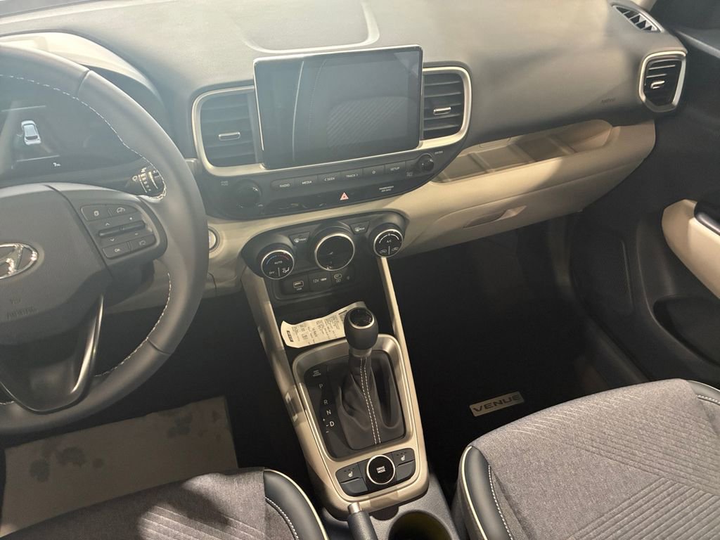 New 2026 Hyundai Venue SEL FWD image 11