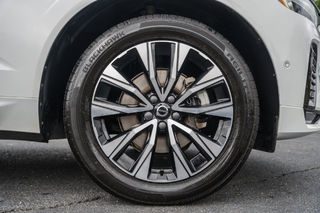 Used 2024 Volvo XC60 B5 Plus w/ Protection Package Premier AWD/4WD image 21